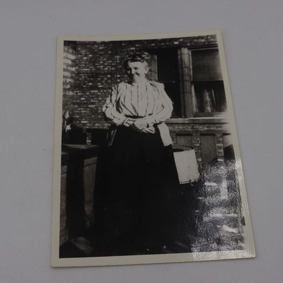 Vintage Photograph Chicago Kedzie & Polk  1905 Old Lady in Dress - Picture 2 of 6
